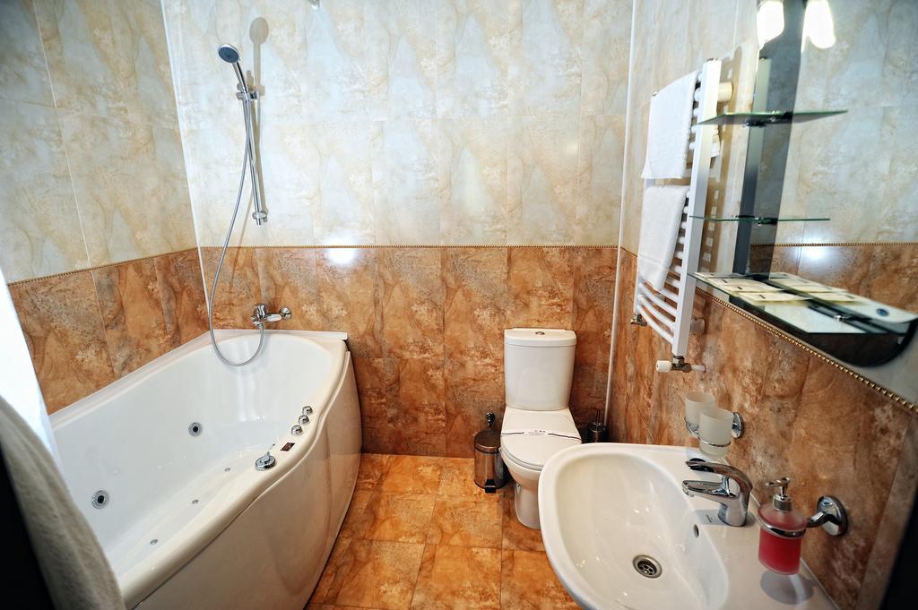 Срібний Водограй Hotel Polyana  Ruang foto